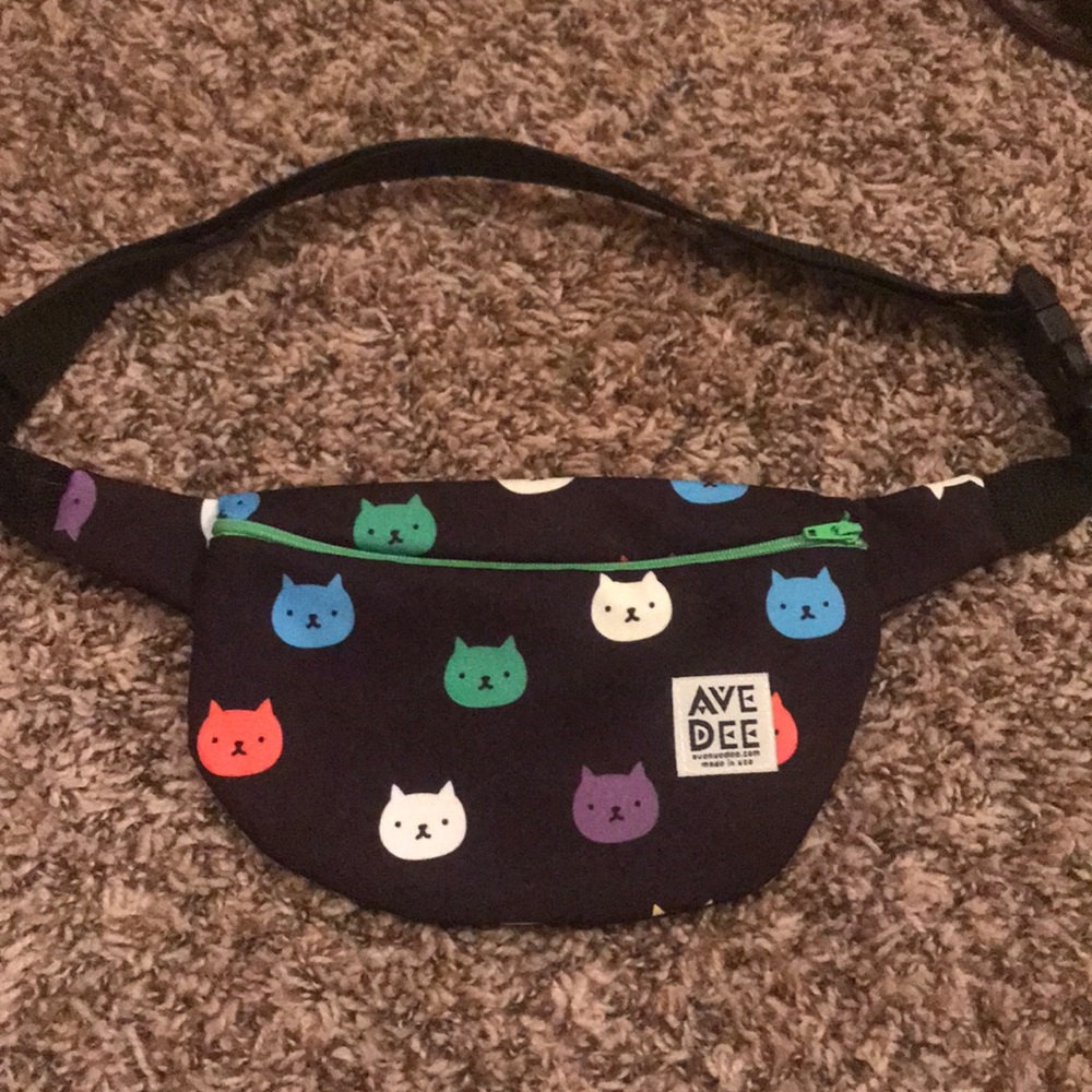 Cat fanny pack- new without tags